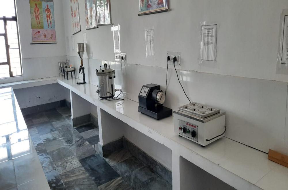 Pharmaceutics Lab